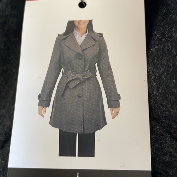 BRAND NEW London Fog Woman’s Coat - Picture 4 of 10